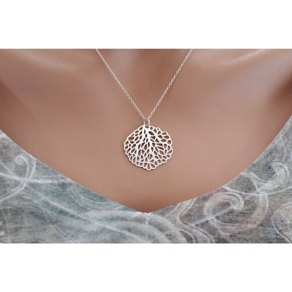 Sterling Silver Sea Fan Round Necklace, Sterling Silver Sea Fan Round Necklace - Picture 3 of 4